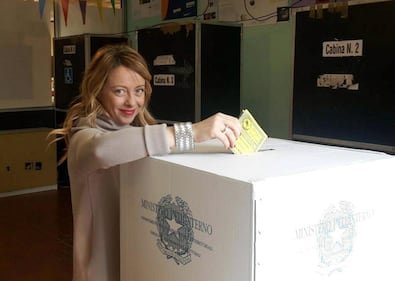 I "vip" della politica al voto per il referendum 9
