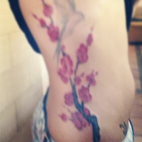 Emma Marrone fra rinascite, rock e tatuaggi 4