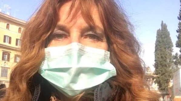 "Casa svaligiata", ladri in azione nell'appartamento di Giuliana De Sio