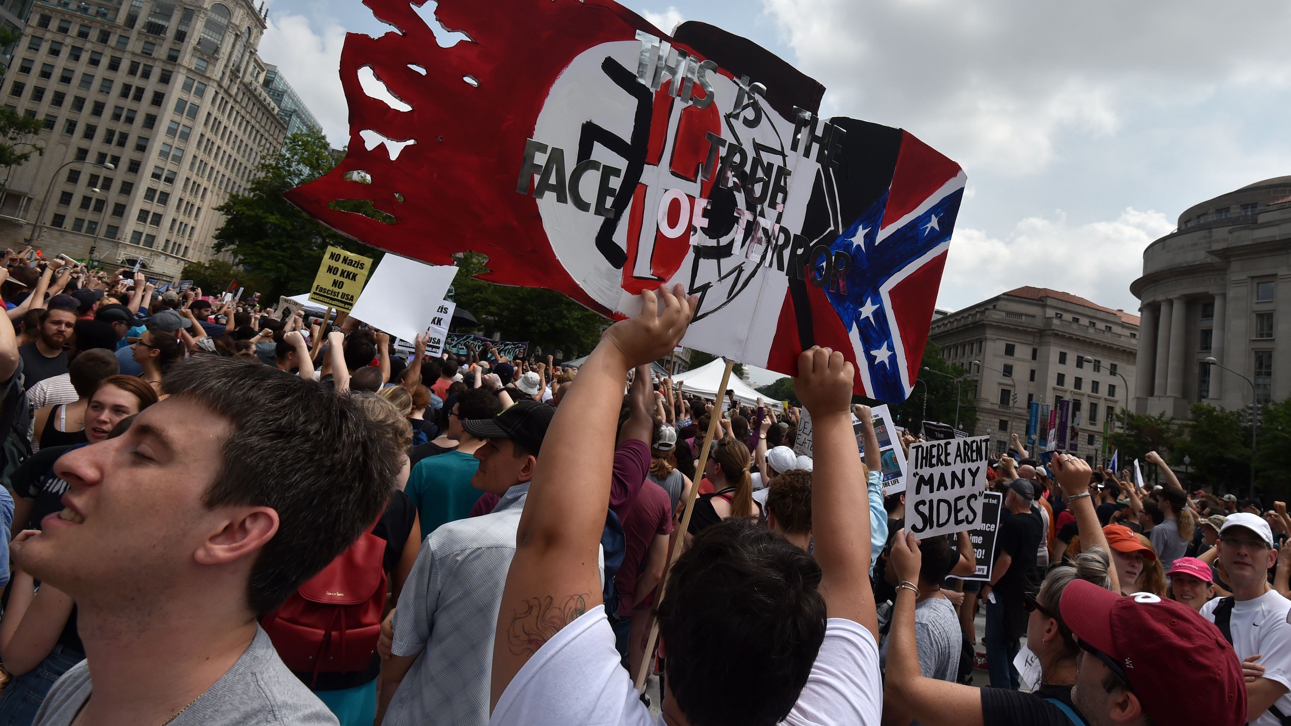 Washington, tensioni per manifestazione dell'ultradestra