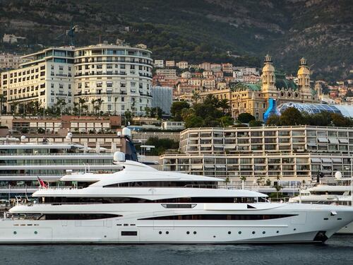 Nautica, Ferretti Group investe nei super e mega yacht