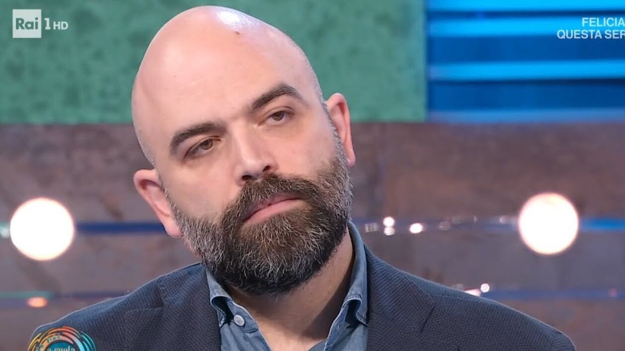 "Dissociati". Il nuovo sproloquio di Saviano contro Salvini e Meloni