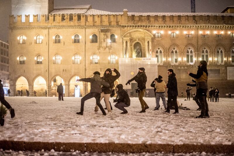 Bologna sotto la neve, le immagini 9