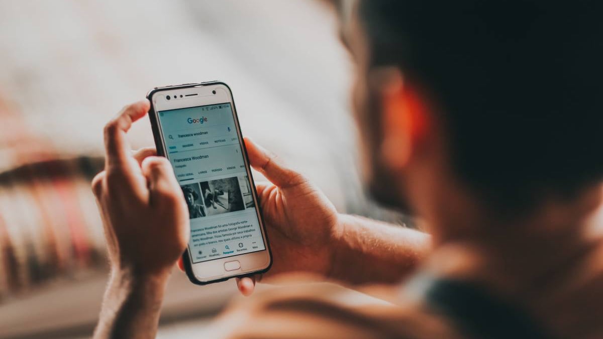 "Spegnetelo una volta a settimana". L'allarme: cosa succede allo smartphone