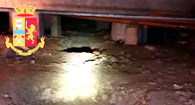 Taranto, trovato cadavere in uno scantinato delle case popolari 2