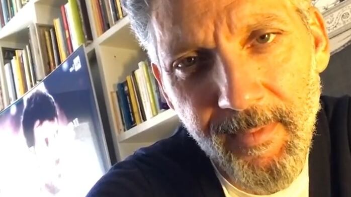La rabbia di Beppe Fiorello: "Tutti cantano e ballano ma perché non fanno i tamponi?"
