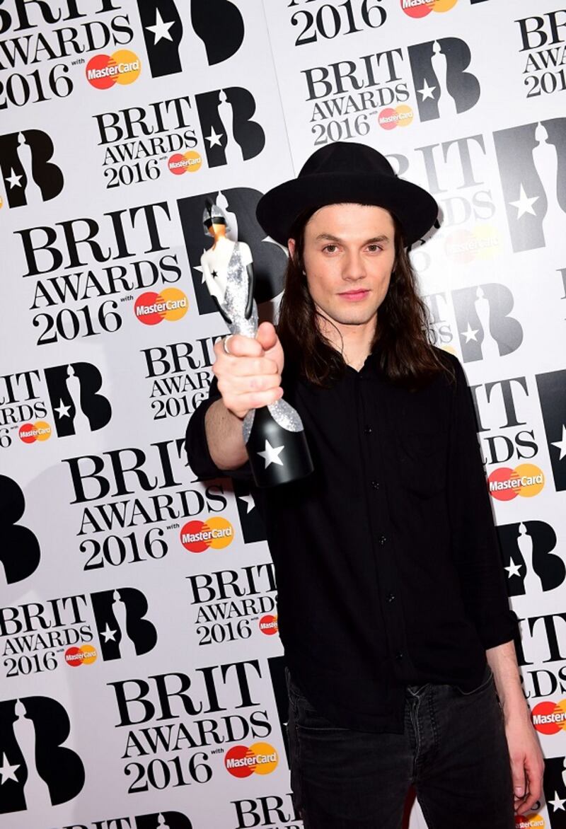 Brit Awards 2016: performance, vincitori e il tributo a David Bowie: foto 8