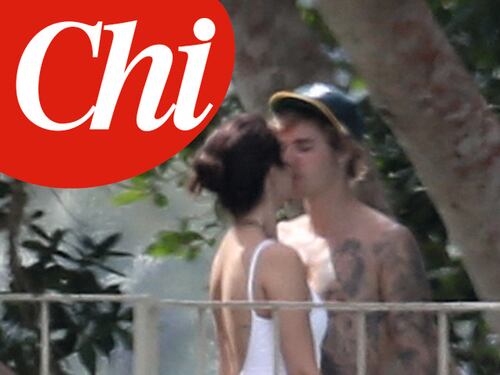 Justin Bieber e Selena Gomez pizzicati insieme in Giamaica