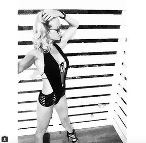 Justine Mattera, topless su Instagram 7