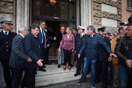 L'ultimo saluto a Gianni Boncompagni: la camera ardente è aperta al pubblico 6