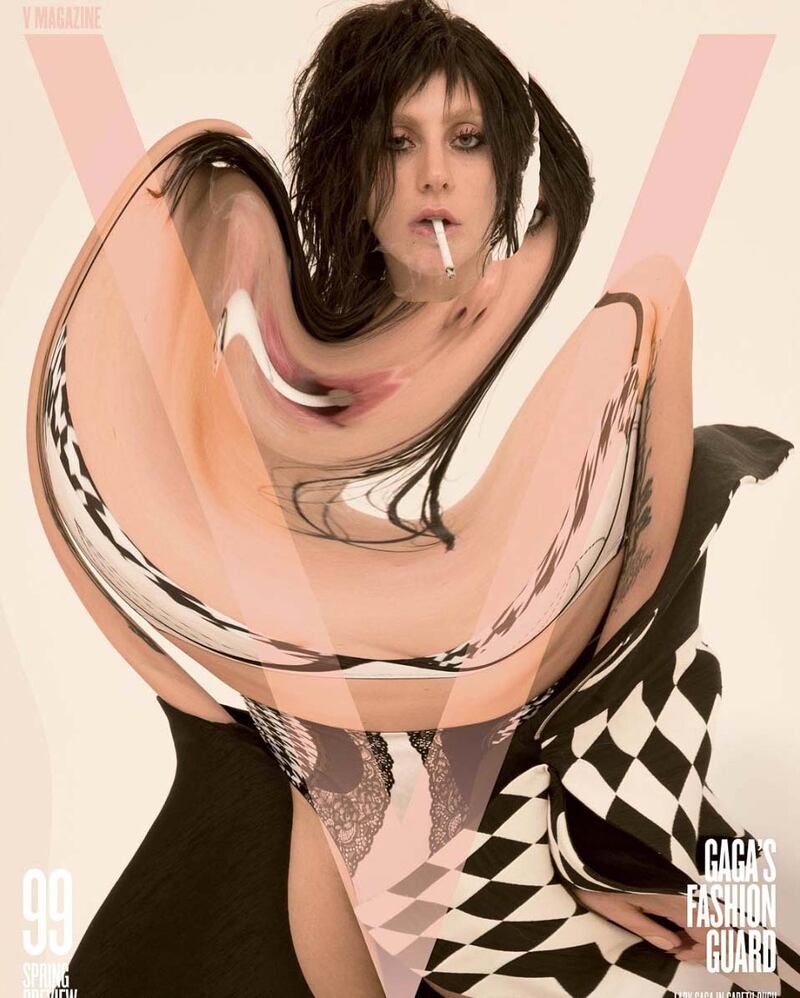Lady Gaga nuda dopo il sesso col fidanzato 8