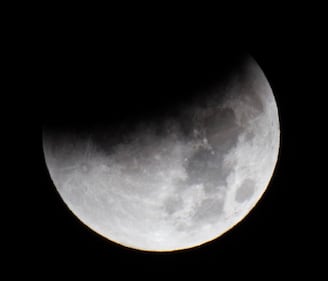 L'eclissi di superluna, foto e impressioni 5