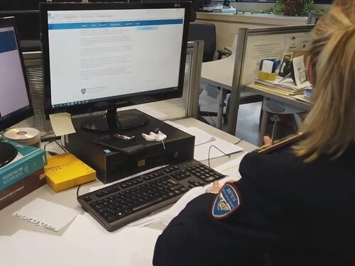 "Facciamo una passeggiata?". E gli stranieri stuprano la 17enne nel B&B