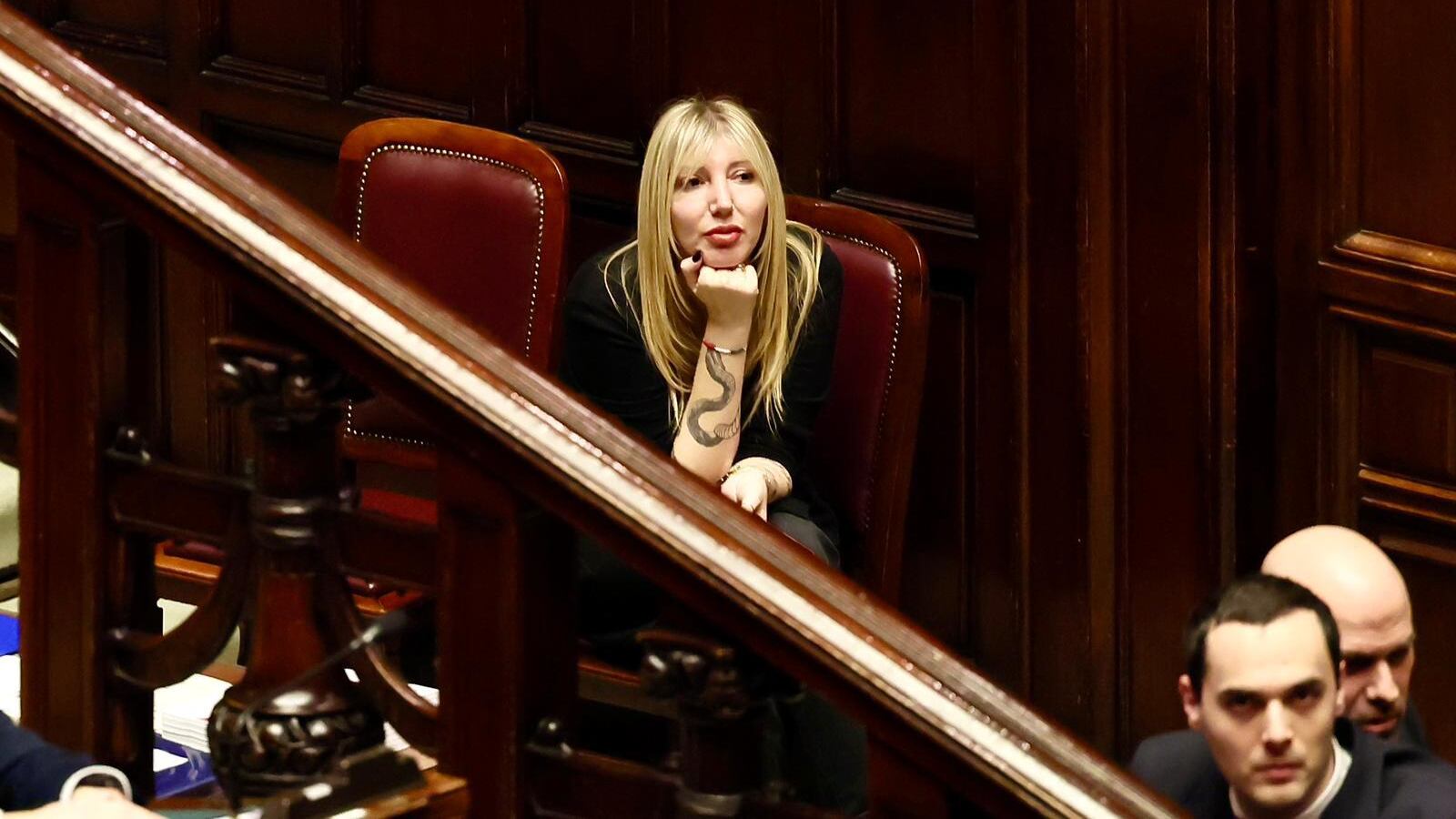 Antonella Giuli zittisce il M5s: "Nessun incarico in FdI, lesa la mia professionalità"