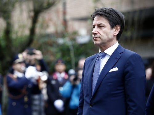 Famiglia, Conte sfida la Lega "Via patrocinio al Congresso"