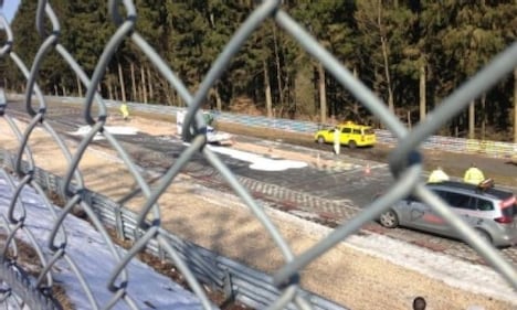 Il pene gigante che blocca il Nurburgring 2
