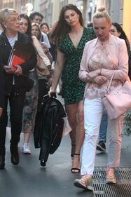 Dyane Mello, shopping hot a Milano 13