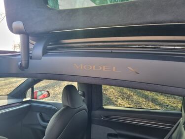 Tesla Model X Plaid, un’astronave da oltre 1.000 CV: guarda le foto 16