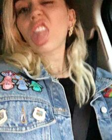 Miley Cyrus e Alicia Keys, sexy senza trucco 12