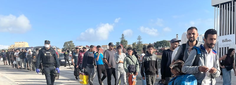 “Attorno a Ceuta nuclei della jihad”. Così Tajani rivendica la sospensione di Schengen con la Spagna