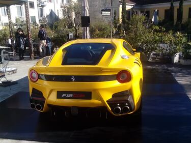 Ferrari, ecco  la nuova F12tdf 2