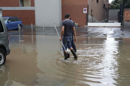 Esonda il Seveso: Milano ancora sott'acqua 5