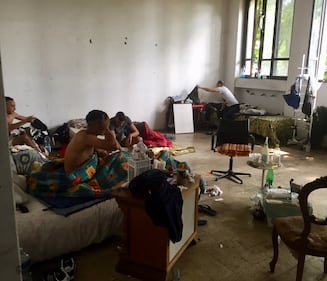 Dentro il fortino di via Zama 1