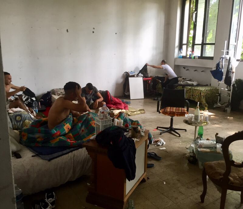 Dentro il fortino di via Zama 1