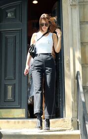 Bella Hadid sexy: la maglia mostra tutto 33