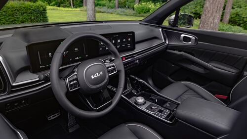 Kia Sorento PHEV 2025: guarda la gallery del nuovo SUV ibrido plug-in 5