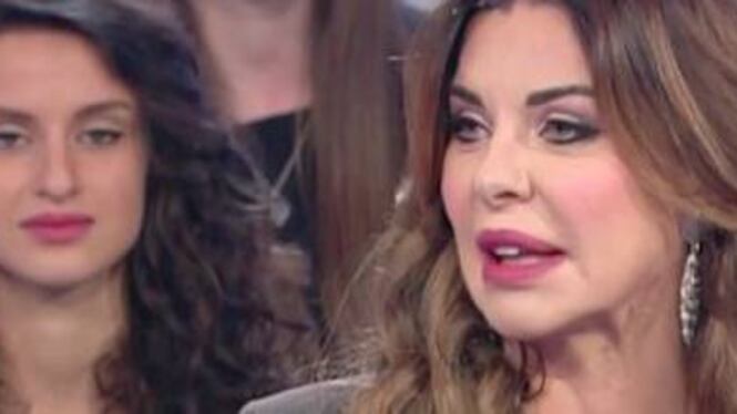 Alba Parietti: "Anche le donne capiscono di calcio"