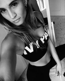  Carolina Marcialis sexy in bikini 5