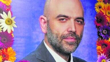 Saviano ha deciso di morire ma soltanto per riderci su