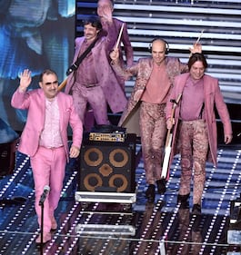 Elio e le Storie Tese a Sanremo 2016 10