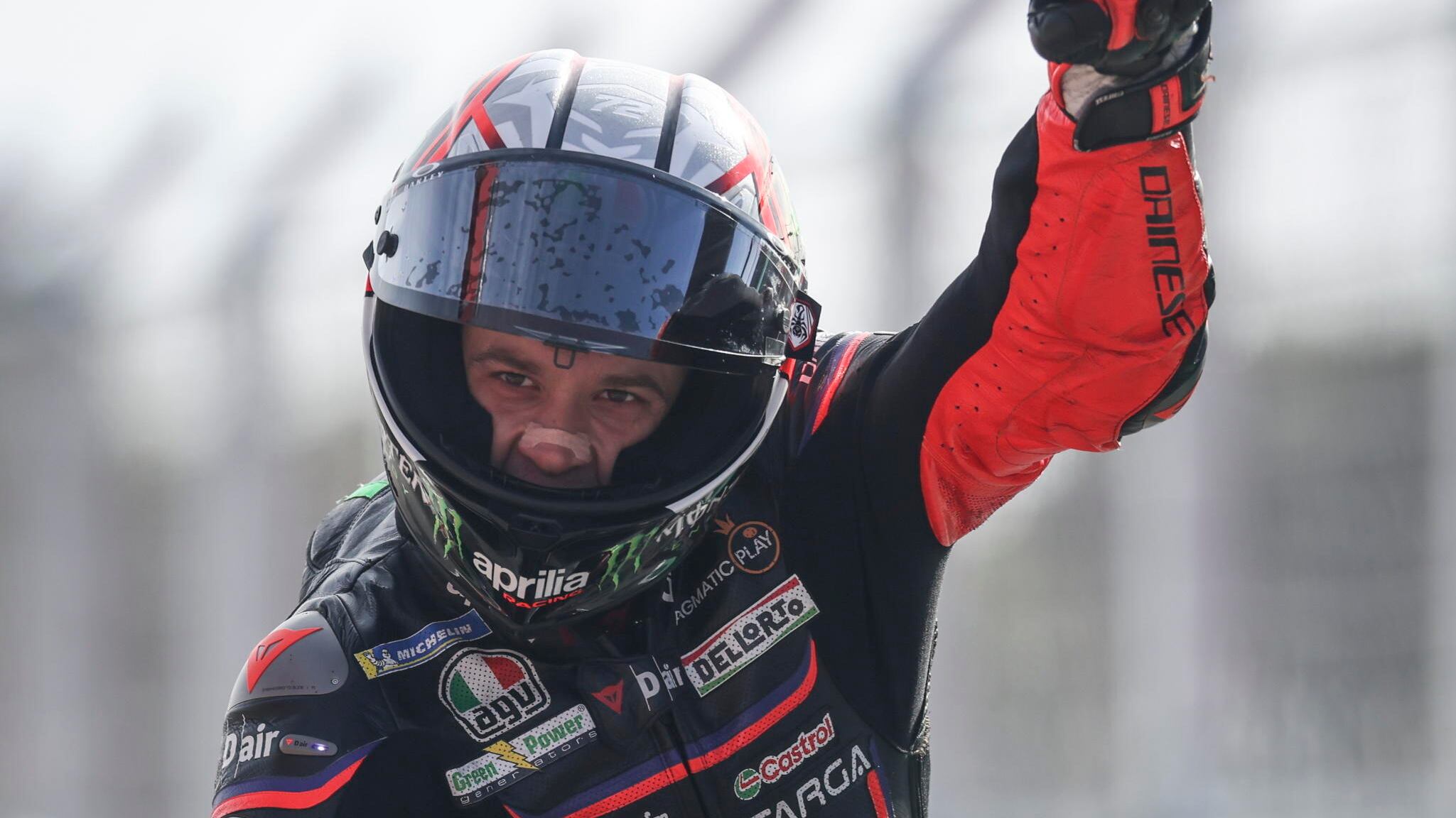 MotoGP, Bezzecchi domina a Portimao e blinda il bronzo iridato. Delude Bagnaia