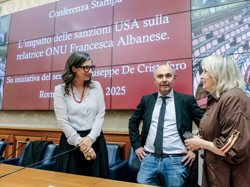 E Avs non vede l'ora di lanciare l'Albanese. "Felici di candidarla". I dubbi di Fratoianni