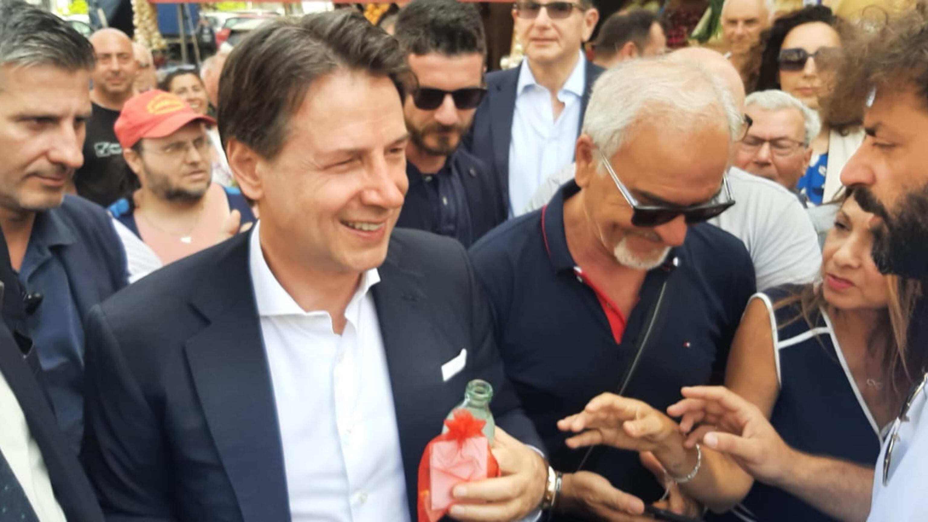 "Il M5S senza Conte non esiste". Ma tra i grillini scoppia la bufera