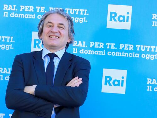Renzi, arriva il blitz Rai. Via i direttori scomodi in vista del referendum