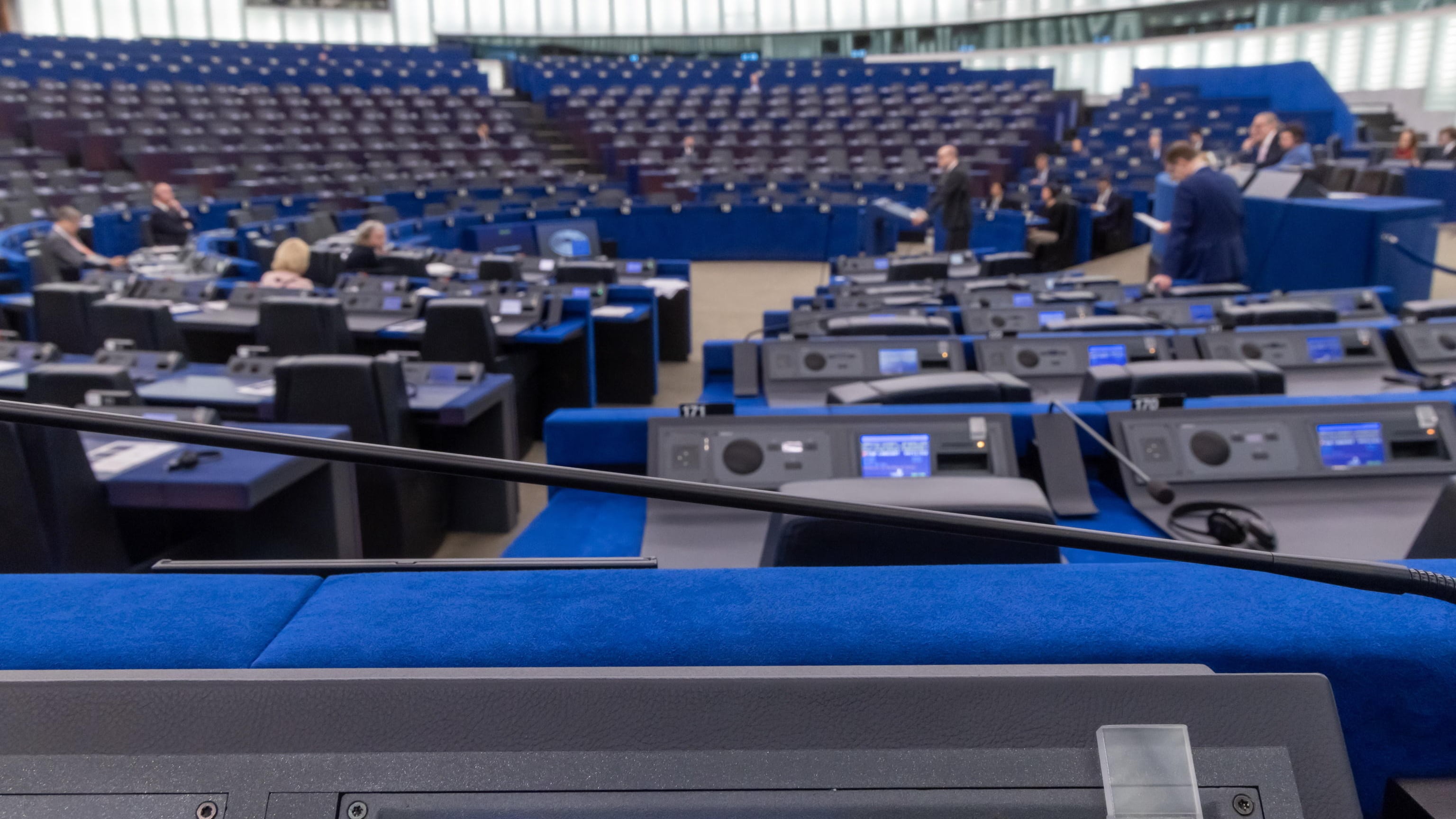 L'assurdo evento di Pd e M5s in Europa: “Libertà a rischio in Italia”. Ira FdI: “Iniziativa vergognosa”