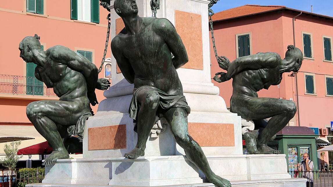I Quattro Mori, lo scomodo simbolo di Livorno