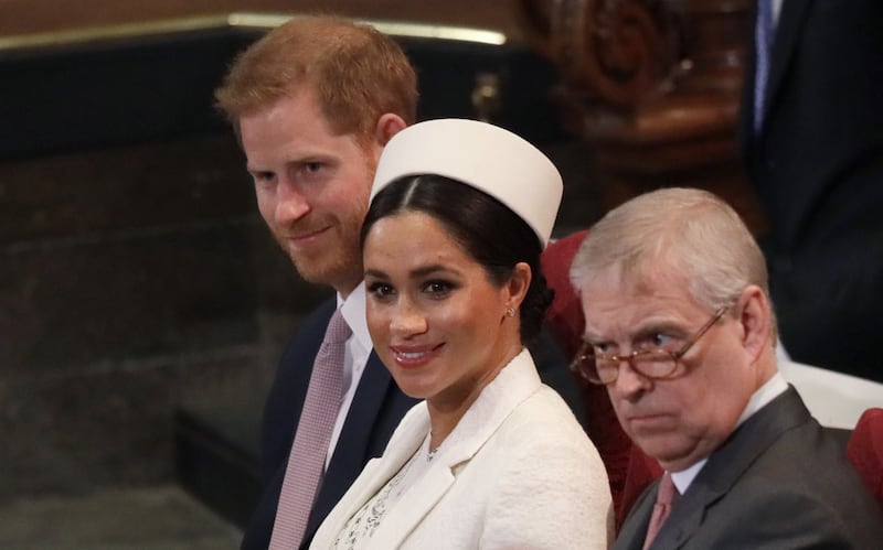 Meghan Markle e il Principe Harry, l'omaggio alle vittime: foto 9