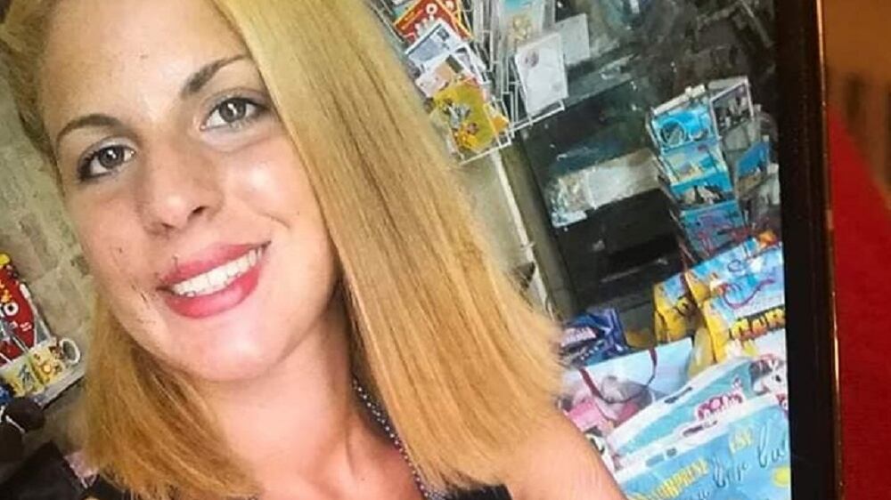 Spuntano foto hard: i misteri sulla morte di Giulia volata giù da un ponte