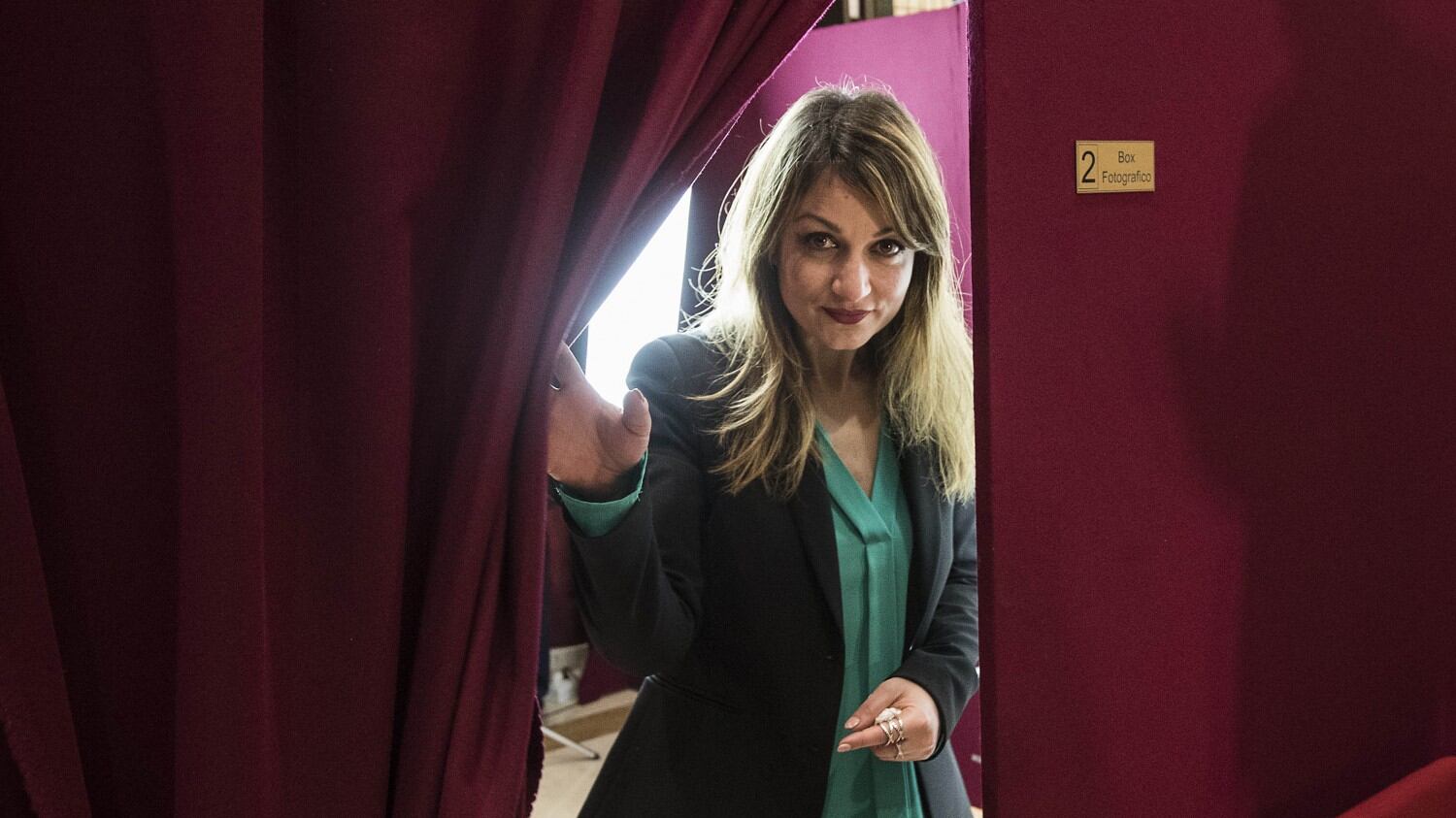La Camera dei debuttanti: foto, firme e silenzio stampa