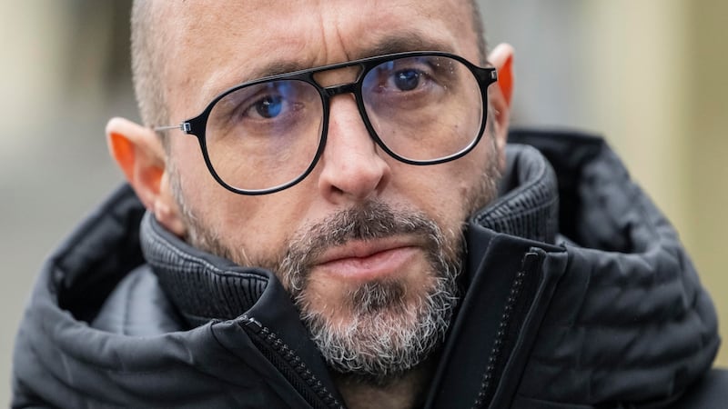 Jacques Moretti, perizia psichiatrica in carcere: gli esperti dovranno valutare il rischio per moglie e figli