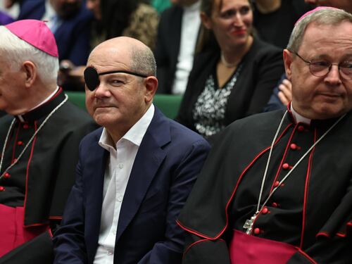 La Corte dei conti "bastona" Scholz: troppi i debiti, bilancio inattendibile
