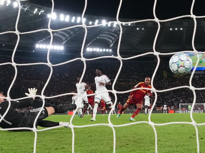 Malen non basta: il Real di Mourinho ribalta la Roma nel finale, finisce 4-3