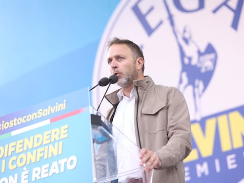 "Io, tirato in ballo per niente sulla storiaccia dei festini. I danni subiti? Incalcolabili"