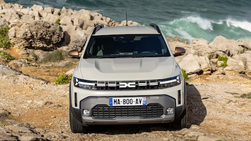 Nuova Dacia Duster 2024, guarda tutte le foto 2