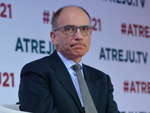 La mano di poker senza uscita di Enrico Letta