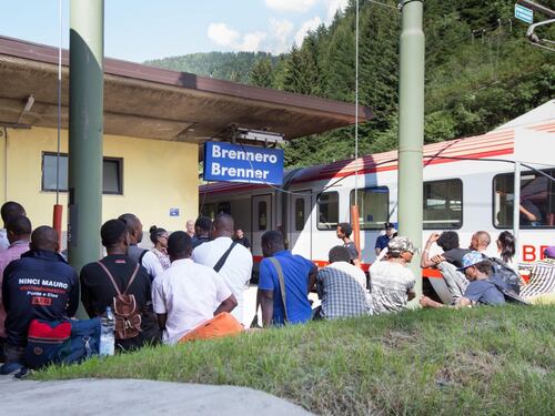 Migranti l'Austria blinda il Brennero coi primi 40 agenti di rinforzo